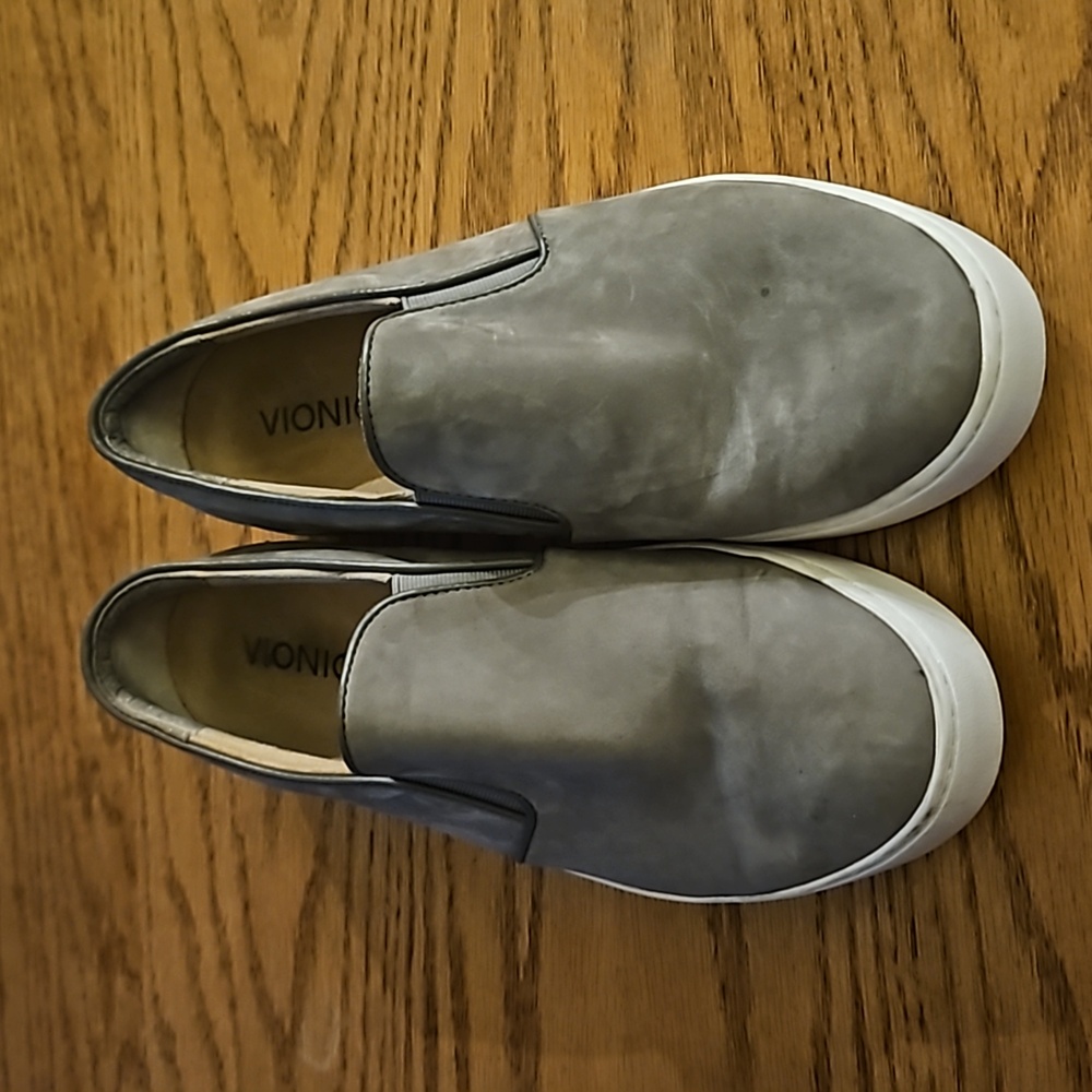 Vionic Midi Gray Nubuck Flats Casual Slip On Sneakers Women's size 8.5
